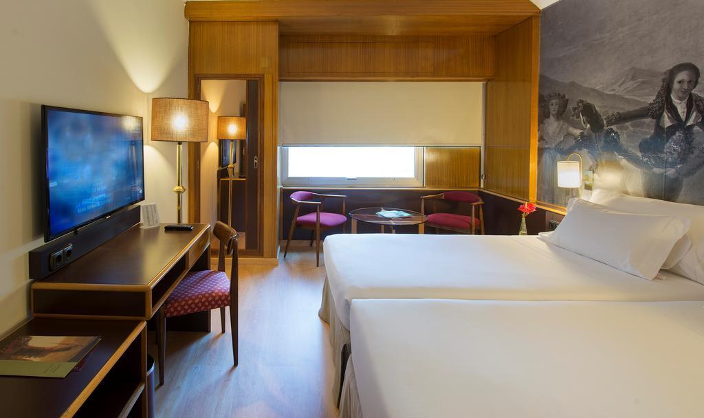 Hotel Goya Zaragoza Buitenkant foto