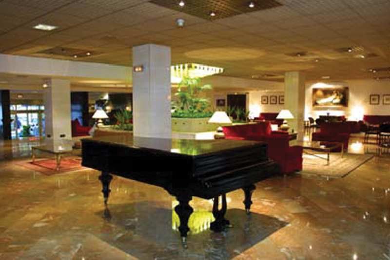 Hotel Goya Zaragoza Buitenkant foto