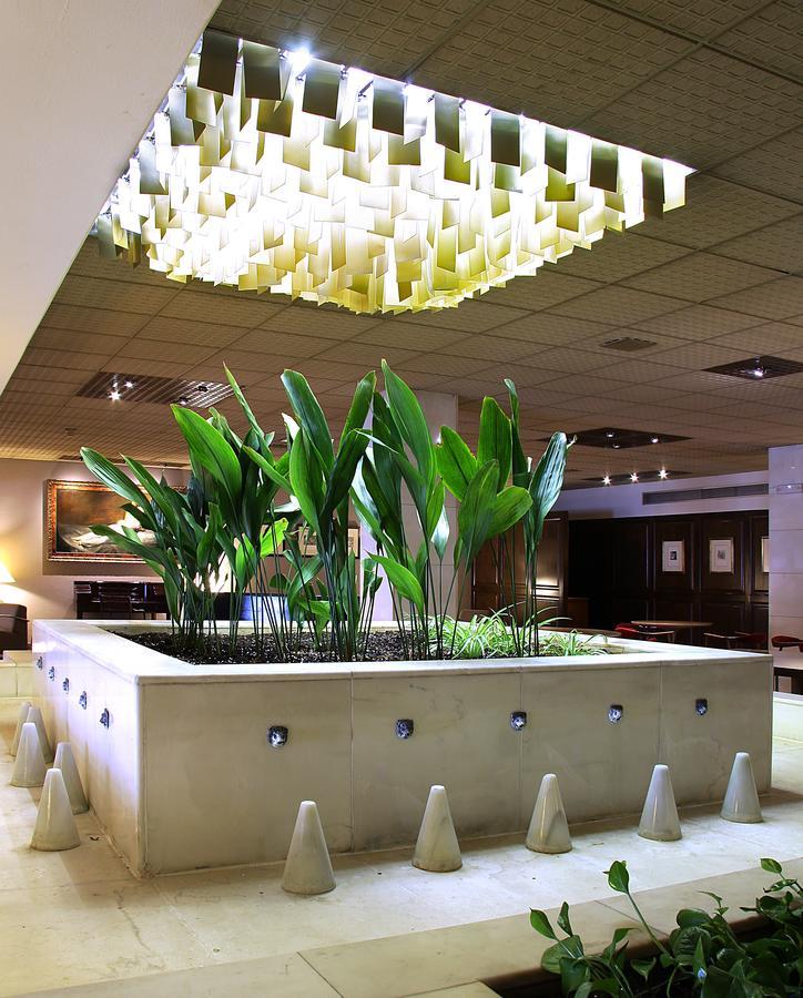 Hotel Goya Zaragoza Buitenkant foto