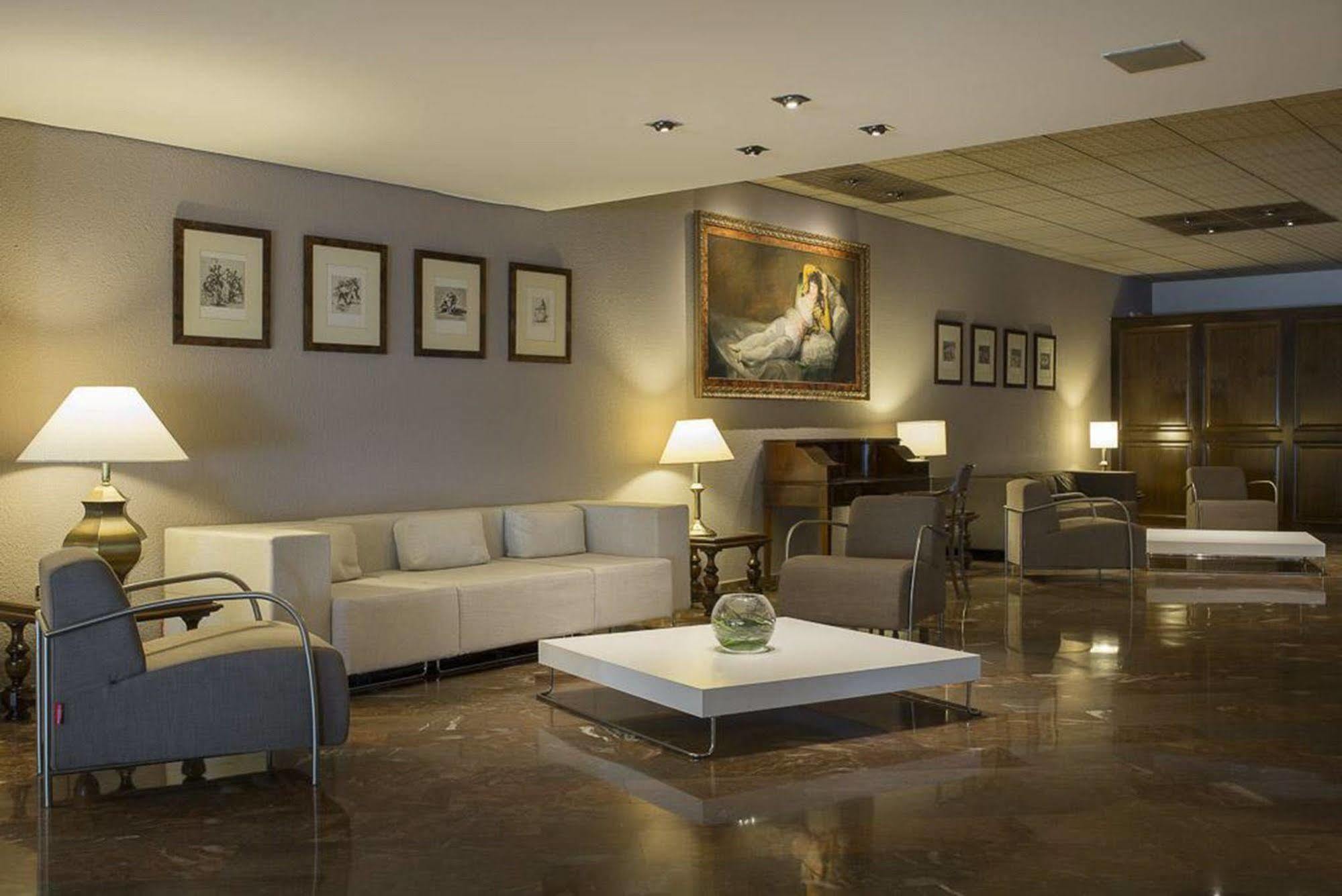 Hotel Goya Zaragoza Buitenkant foto